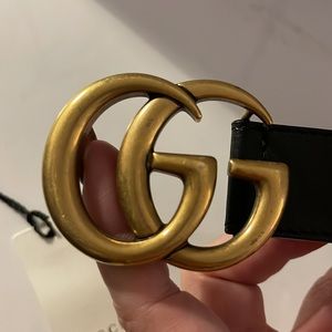 Authentic Gucci leather belt with Double G buckle, sz 29 US waist, worn 2 x